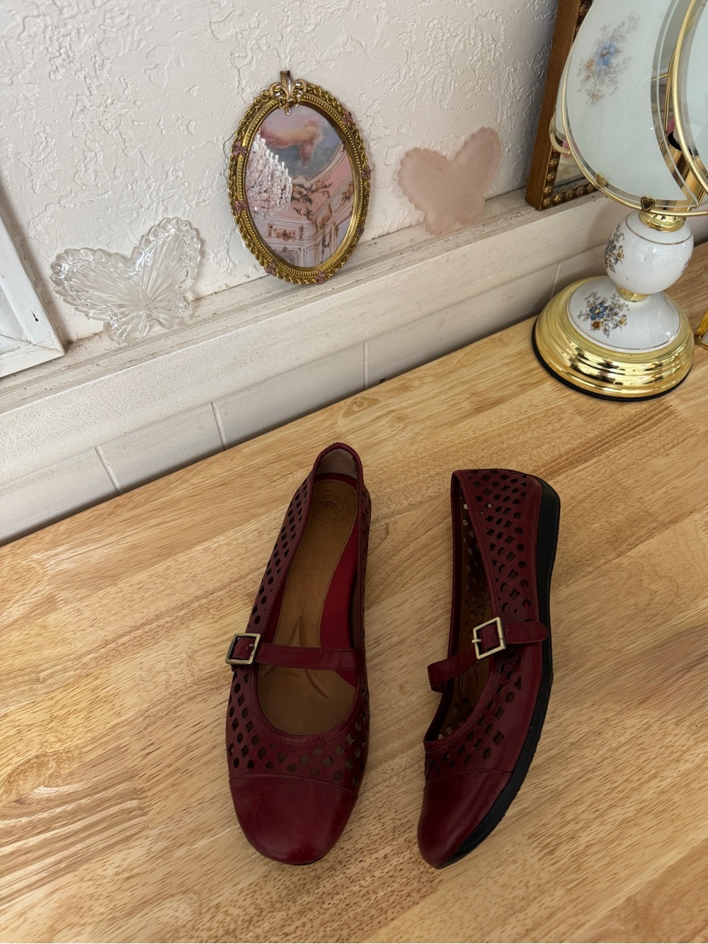 Nurture Red Leather Cutout Mary Jane Ballet Flats Size 11 Whimsy Streetwear